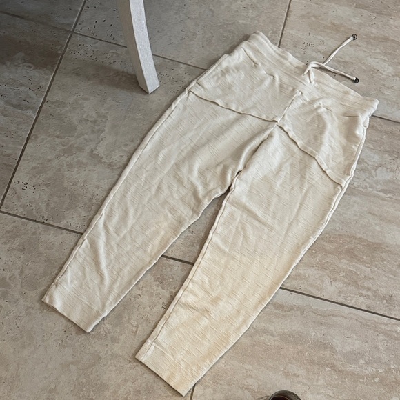 TRACK & FIELD Cream Lounge Set size medium - Picture 4 of 7